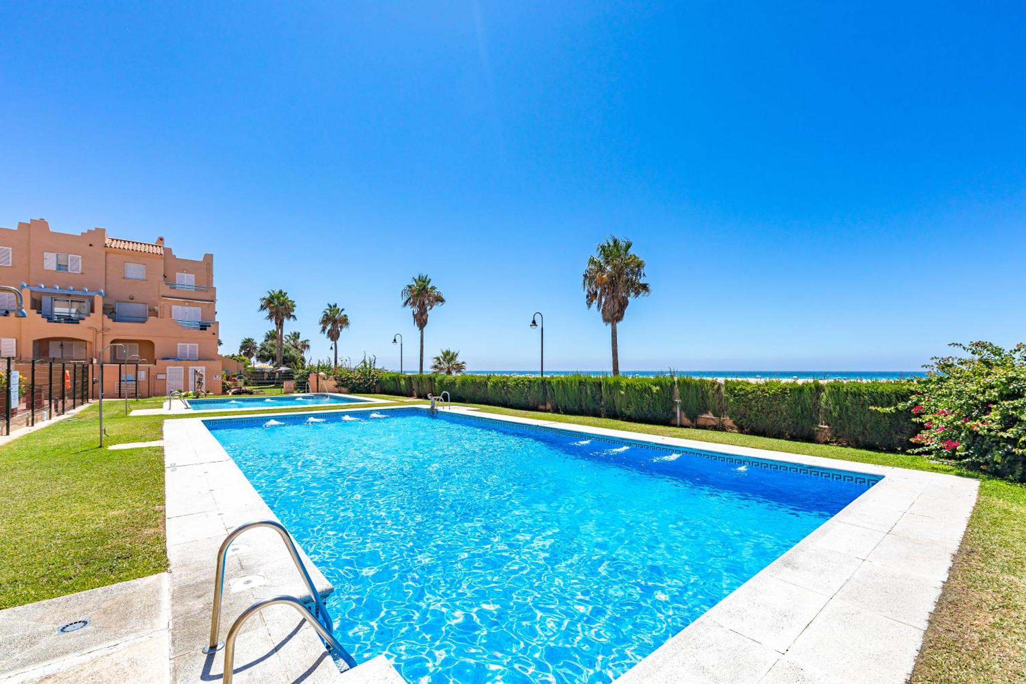 Beachfront, Pool, Terrace, Garage & Fibre Internet Tarifa Buitenkant foto